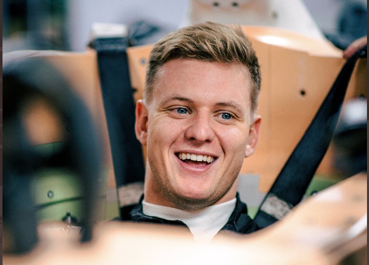 Mick Schumacher üléspróbán járt a Mercedesnél